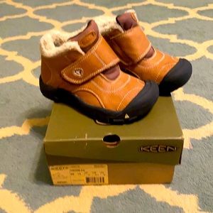 NWOT Keen Boots